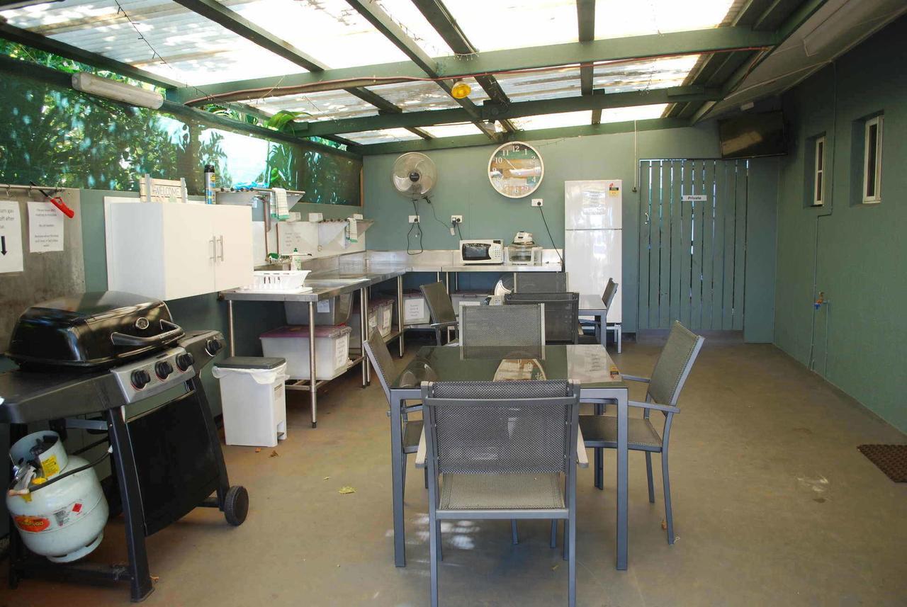 Rainforest Motel Mission Beach Exterior photo